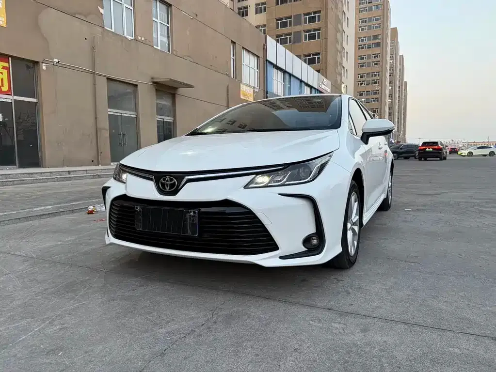 Toyota Corolla 2022 из CN, фото 1