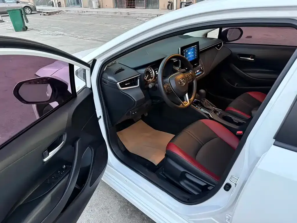 Toyota Corolla 2022 из CN, фото 3