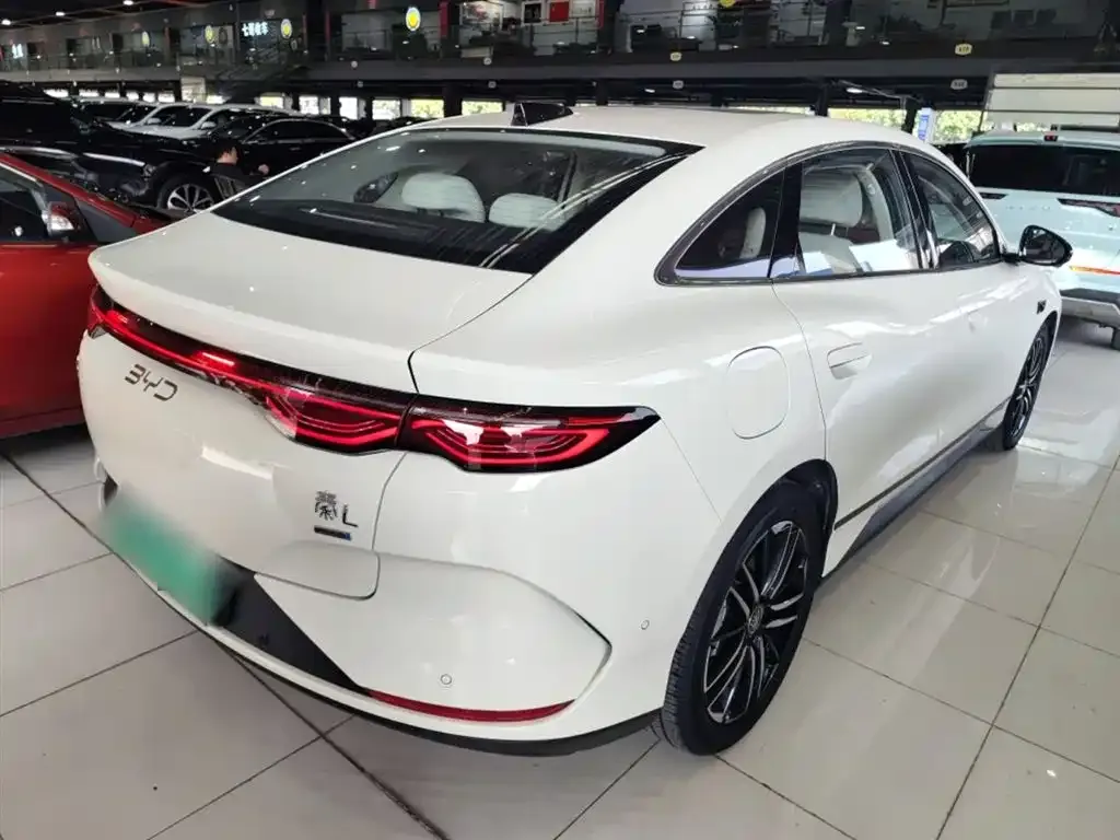 BYD Qin L 2025 из CN, фото 5