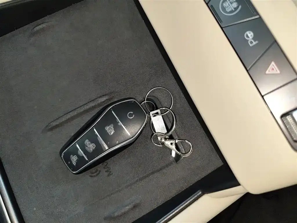 BYD Qin L 2025 из CN, фото 6