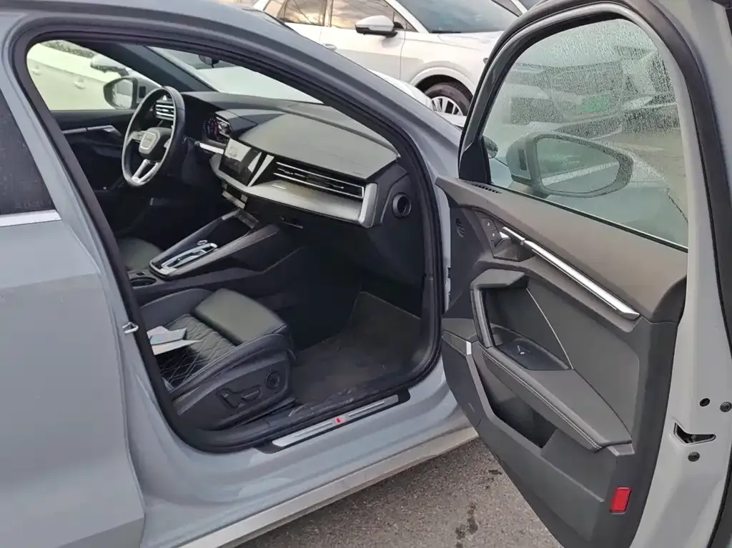 Audi A3 2024 из CN, фото 8