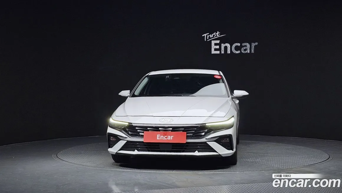 Hyundai AVANTE — фото 2
