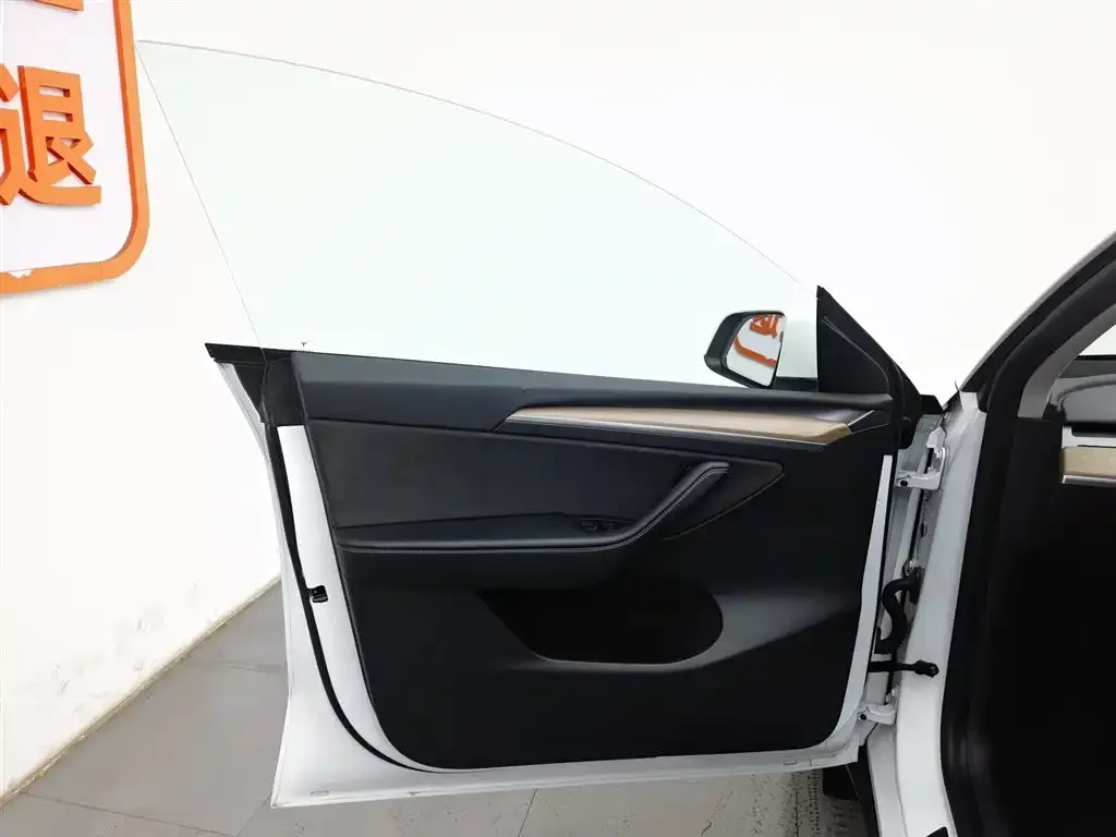Tesla Model Y 2022 из CN, фото 10