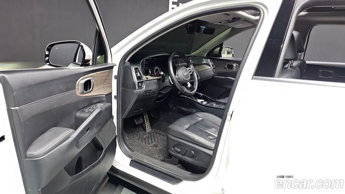 Kia Sorento — фото 5