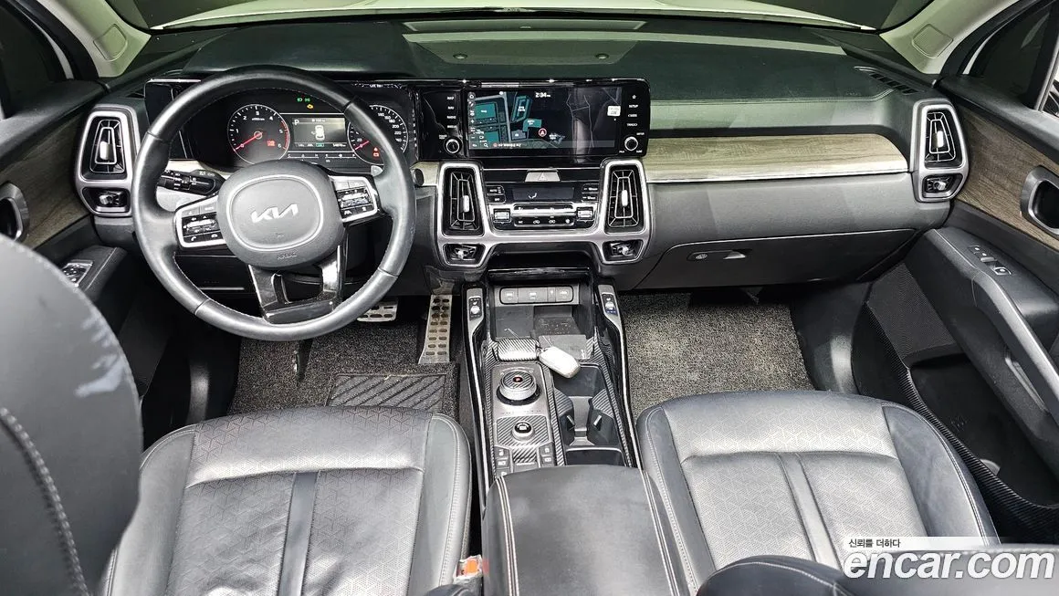 Kia Sorento — фото 7