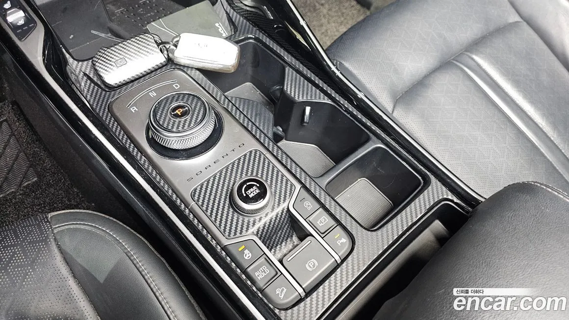 Kia Sorento — фото 8
