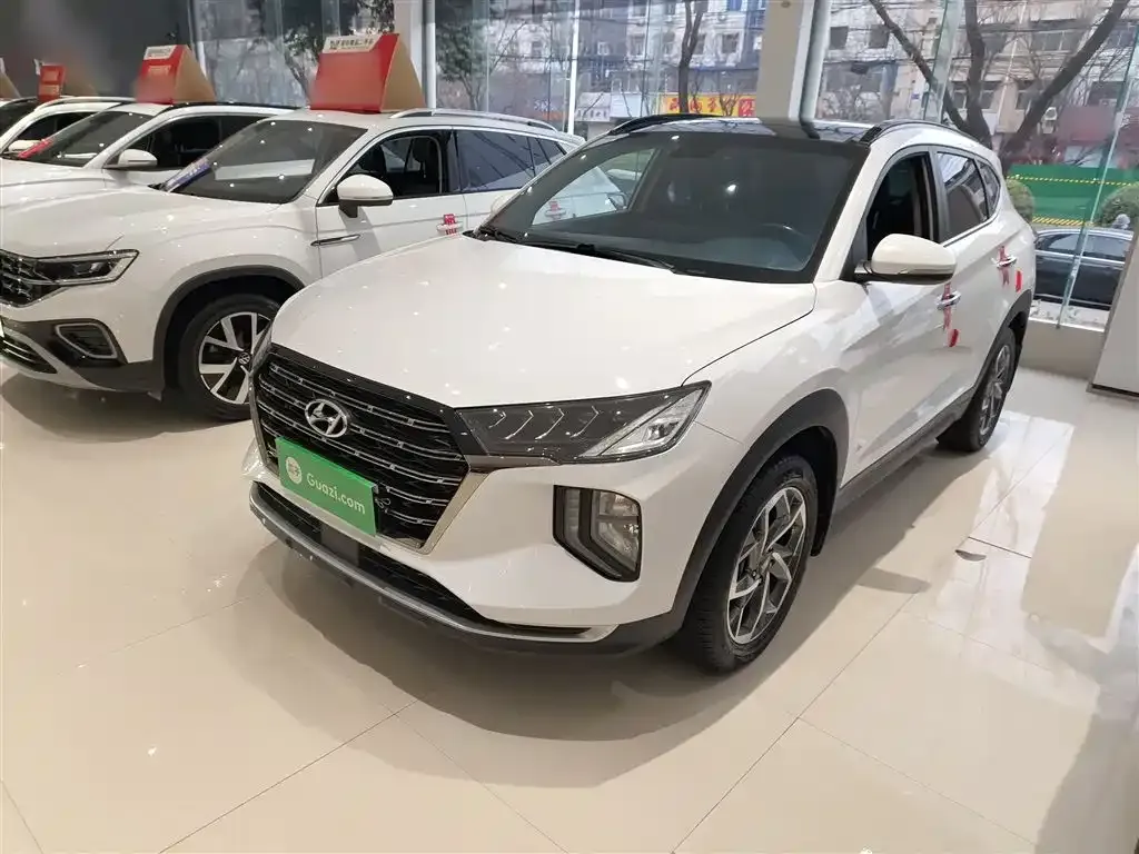 Hyundai Tucson — фото 1