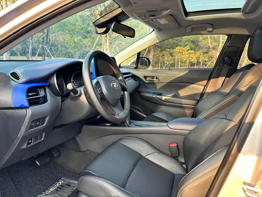 Toyota C-HR 2022 из CN, фото 5
