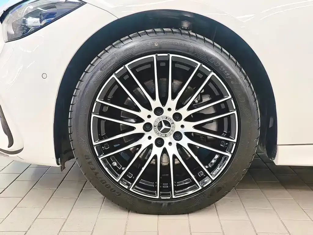 Mercedes-Benz C-Class 2024 из CN, фото 9