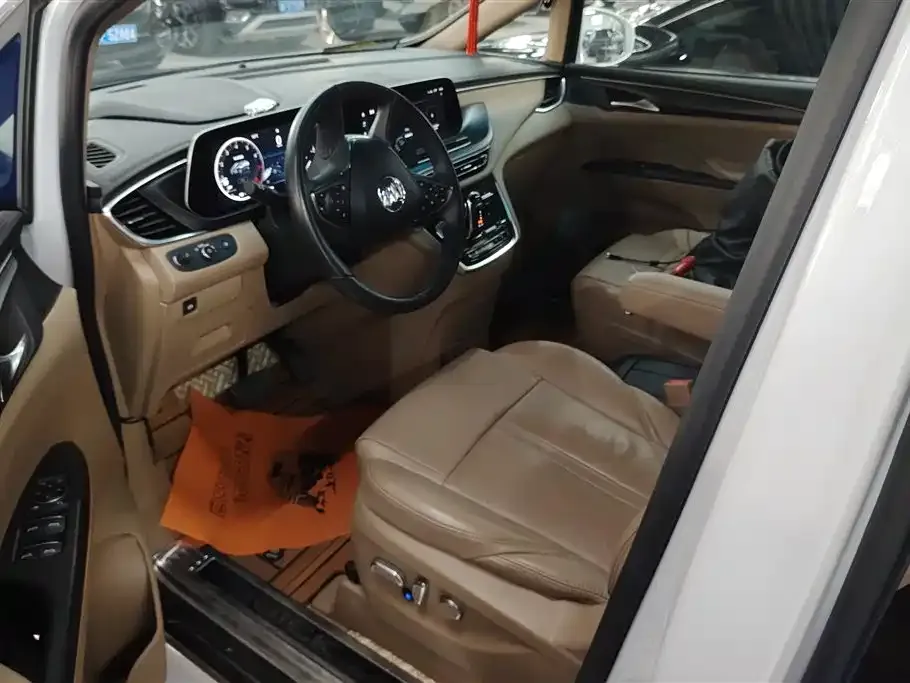 Buick GL8 2021 из CN, фото 3
