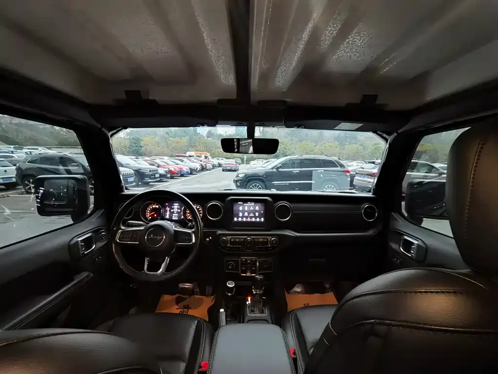 Jeep Wrangler 2021 из CN, фото 10