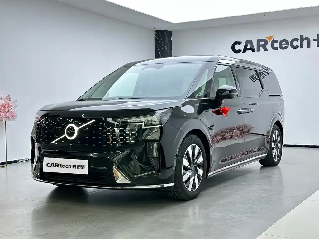 Volvo EM90 2024 из CN, фото 1