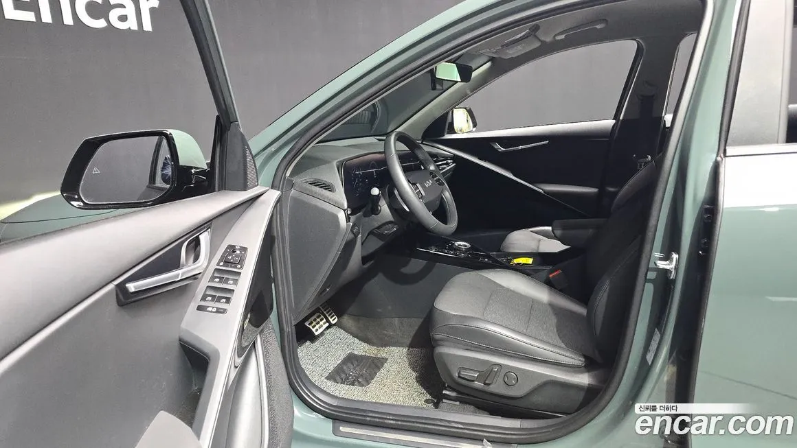 Kia Niro — фото 10