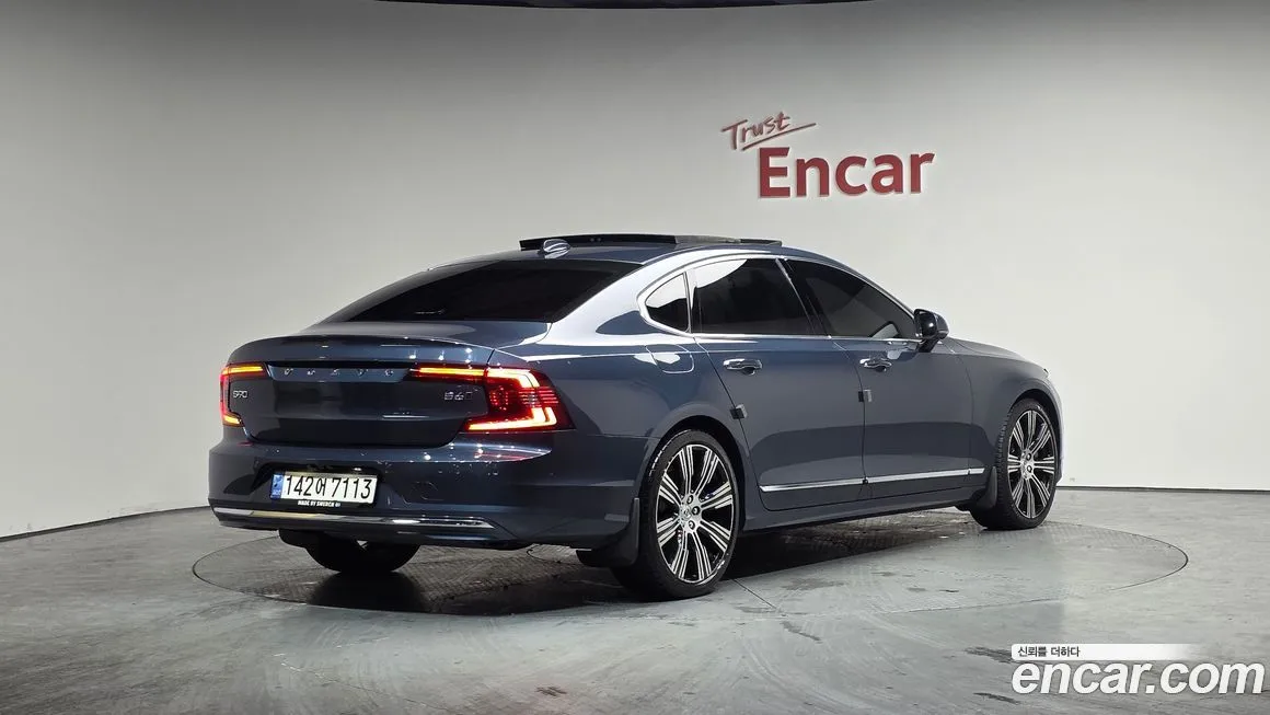 Volvo S90 2022 из KR, фото 3