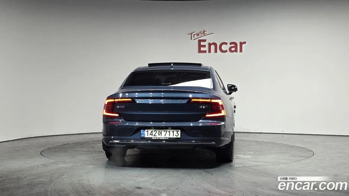 Volvo S90 2022 из KR, фото 2