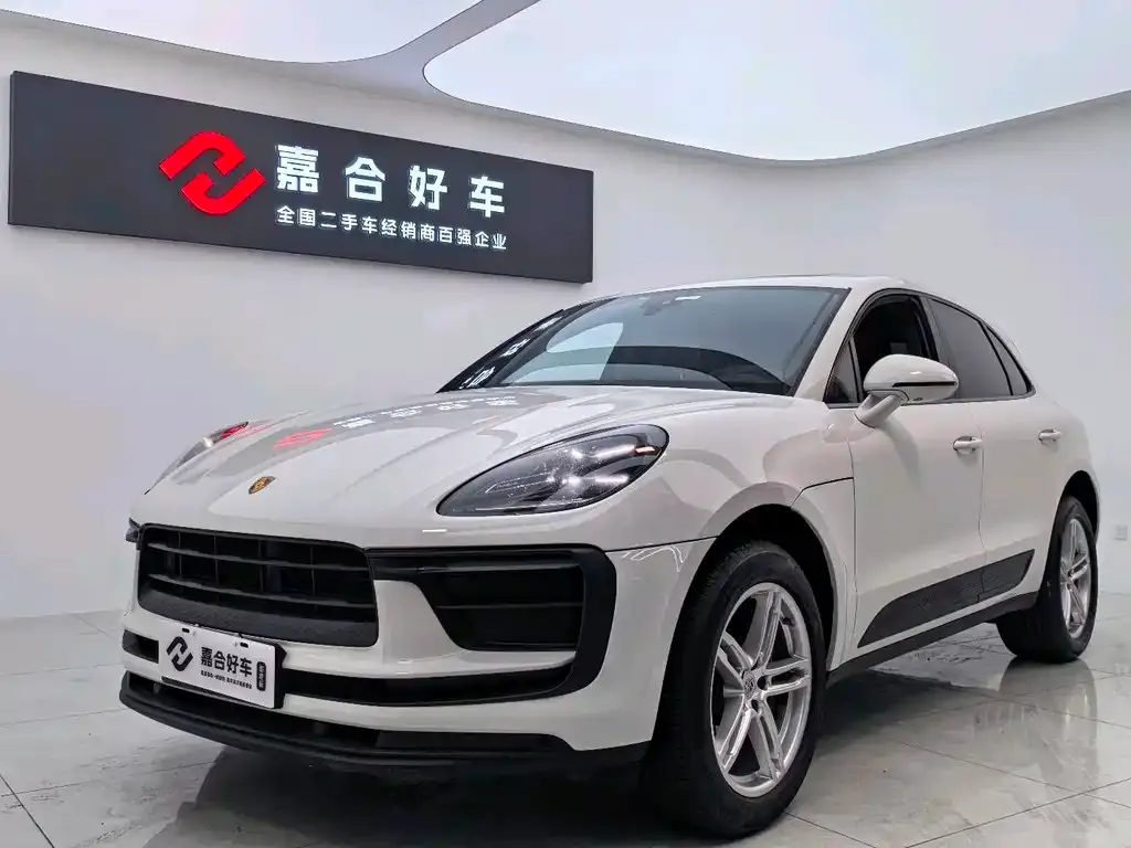 Porsche Macan — фото 1