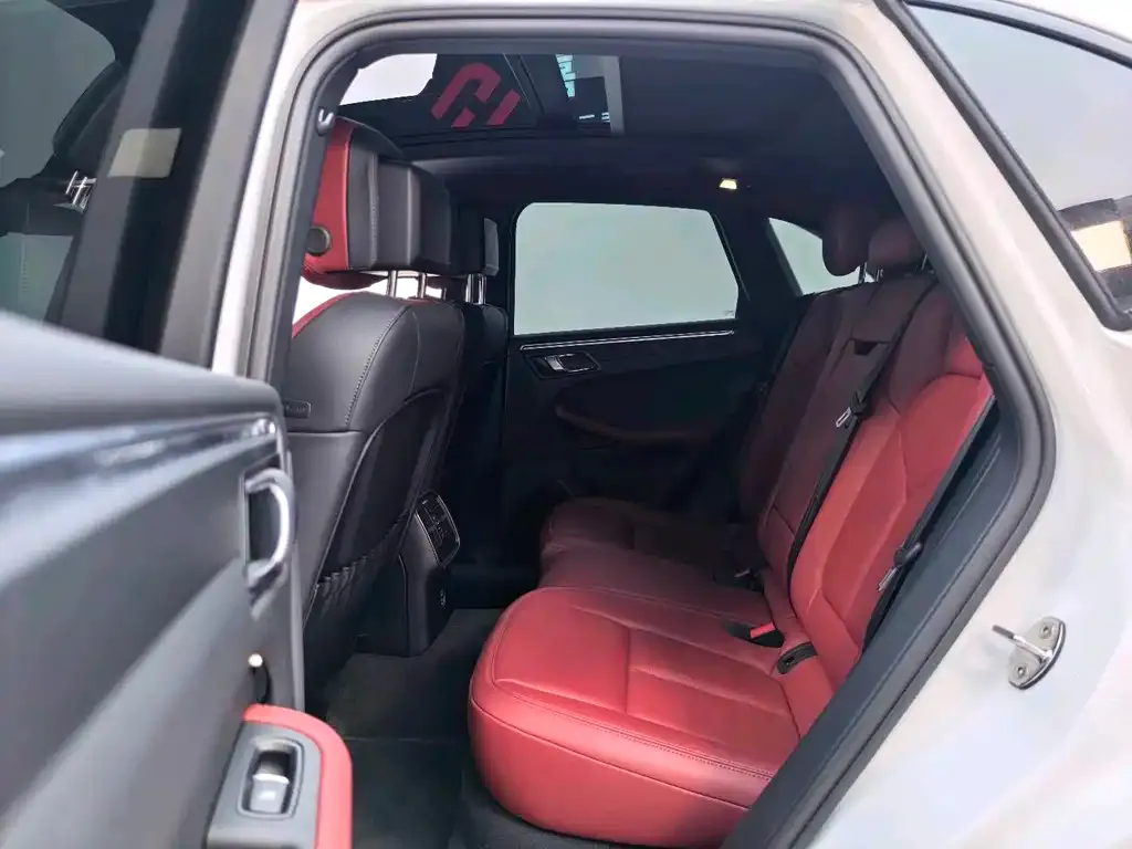 Porsche Macan — фото 8