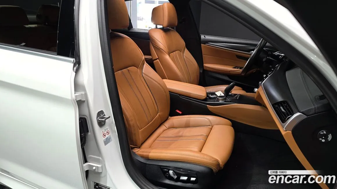 BMW 5-Series 2022 из KR, фото 3