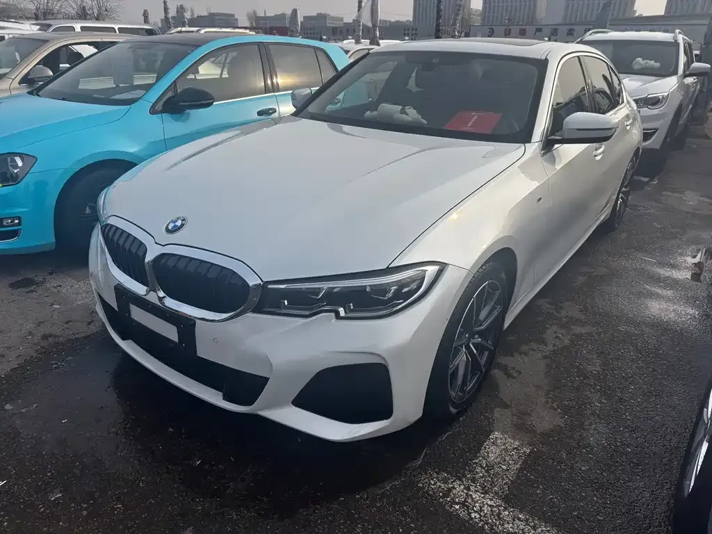 BMW 3 Series 2021 из CN, фото 1