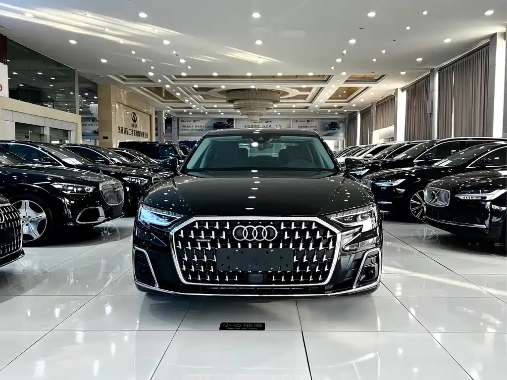 Audi A8 — фото 10