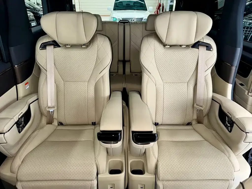 Toyota Vellfire — фото 9