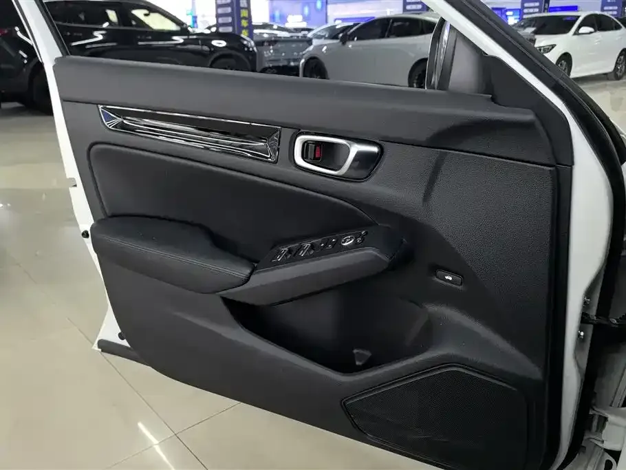 Honda Civic 2022 из CN, фото 2
