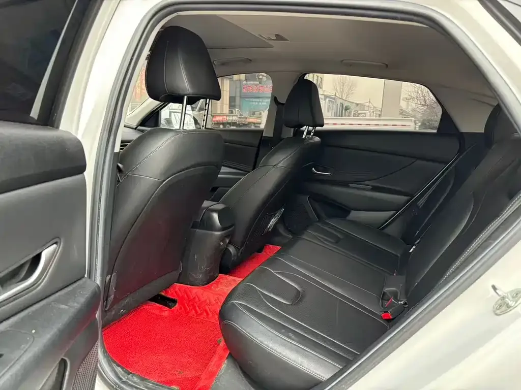 Hyundai Elantra 2021 из CN, фото 5