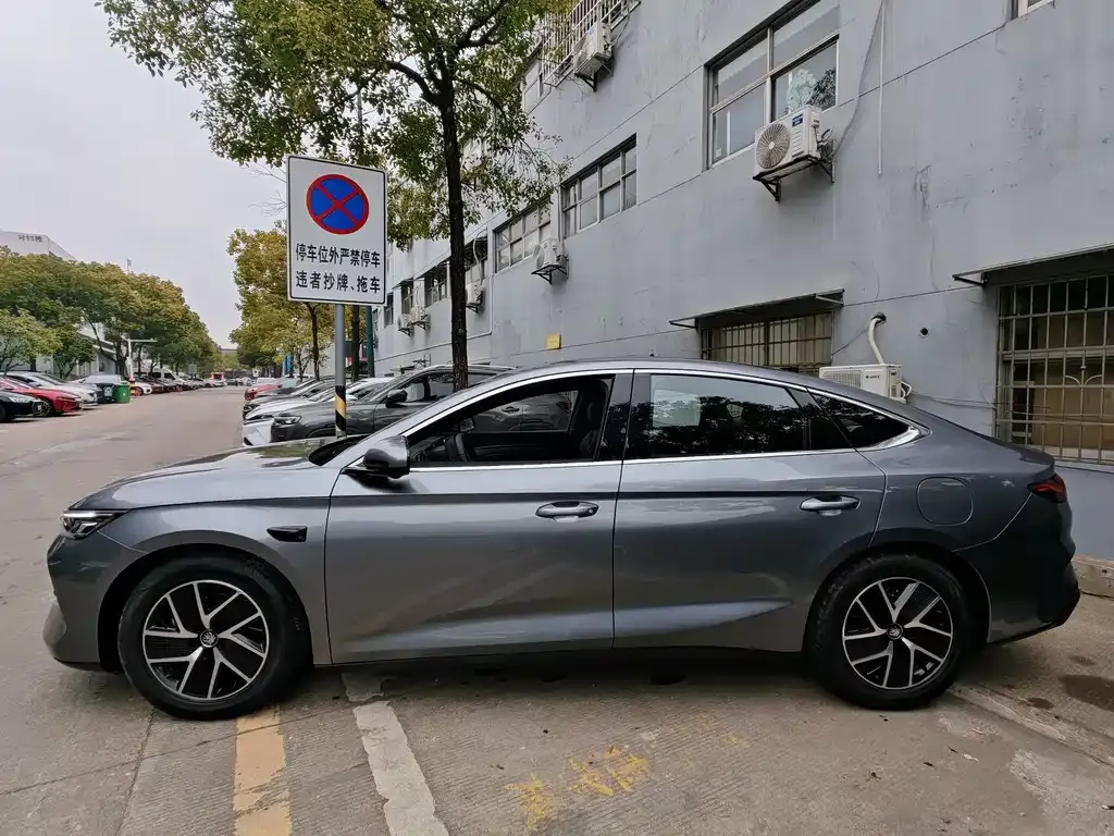 BYD L EV 2025 из CN, фото 9