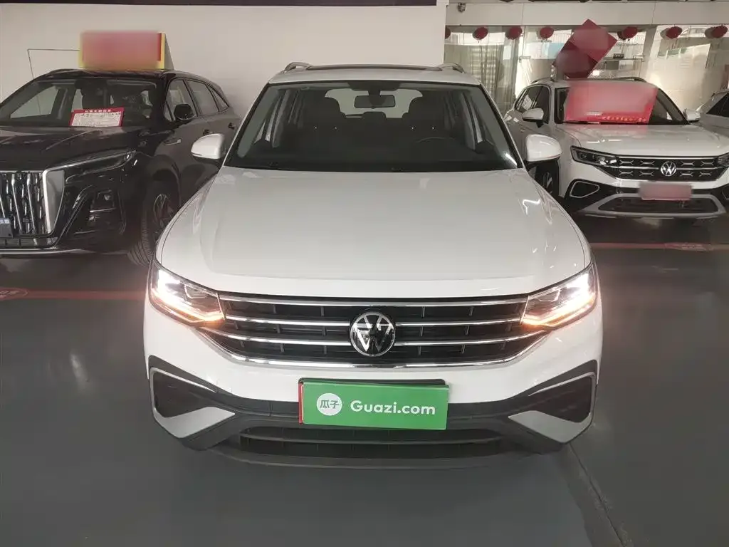 Volkswagen Tiguan L — фото 3