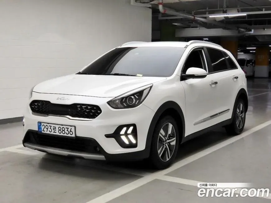 Kia Niro — фото 1