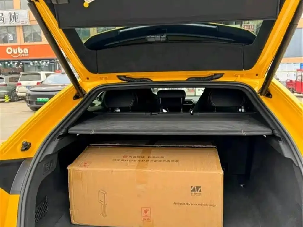 Lamborghini Urus 2022 из CN, фото 3