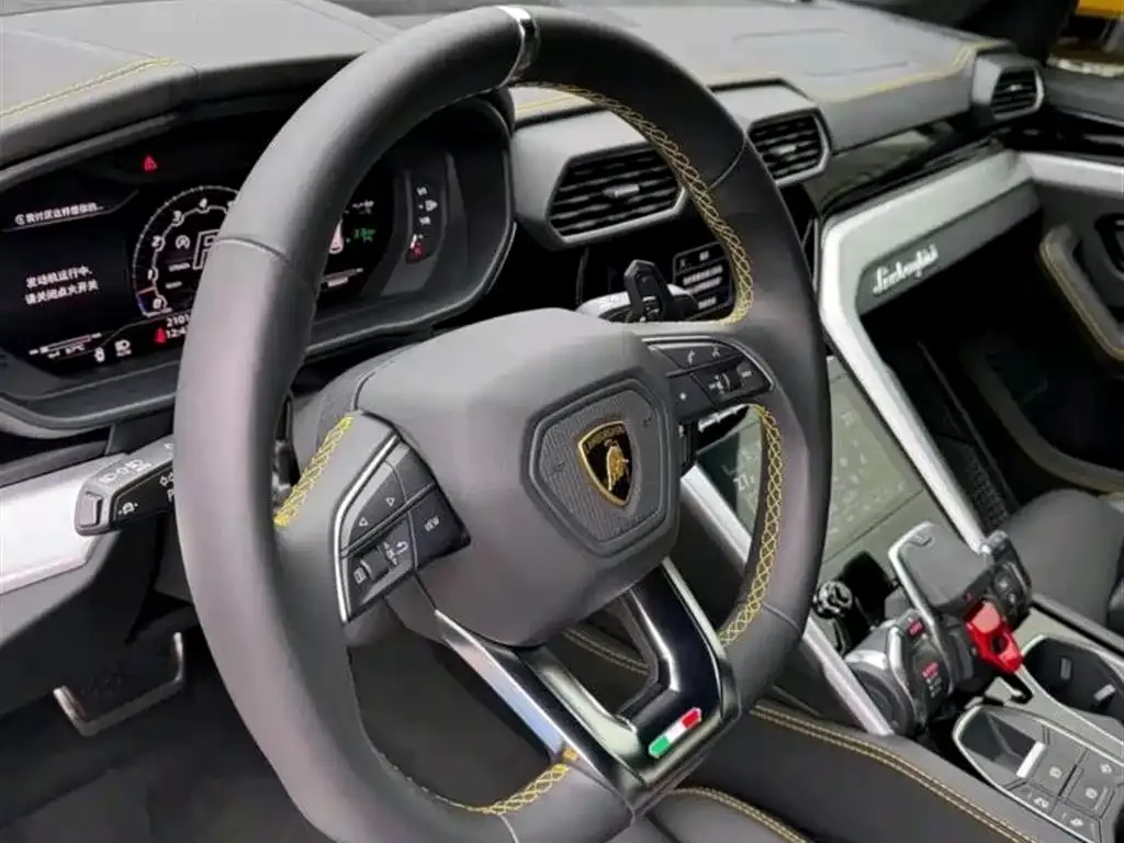 Lamborghini Urus 2022 из CN, фото 2