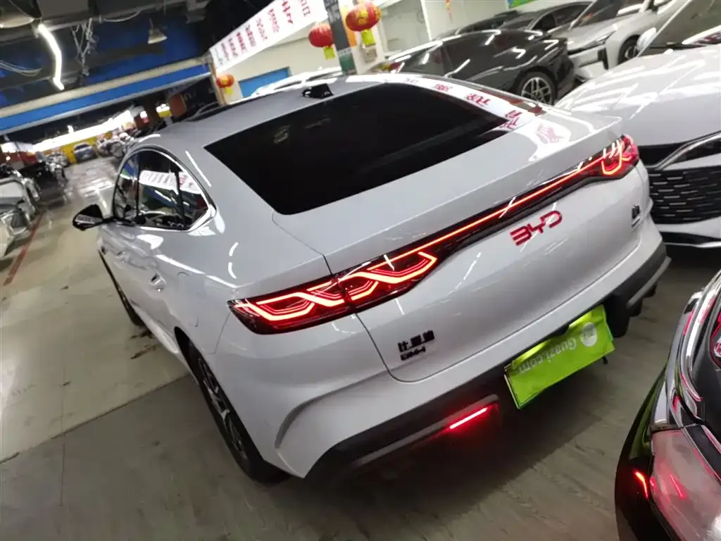 BYD Qin L — фото 7