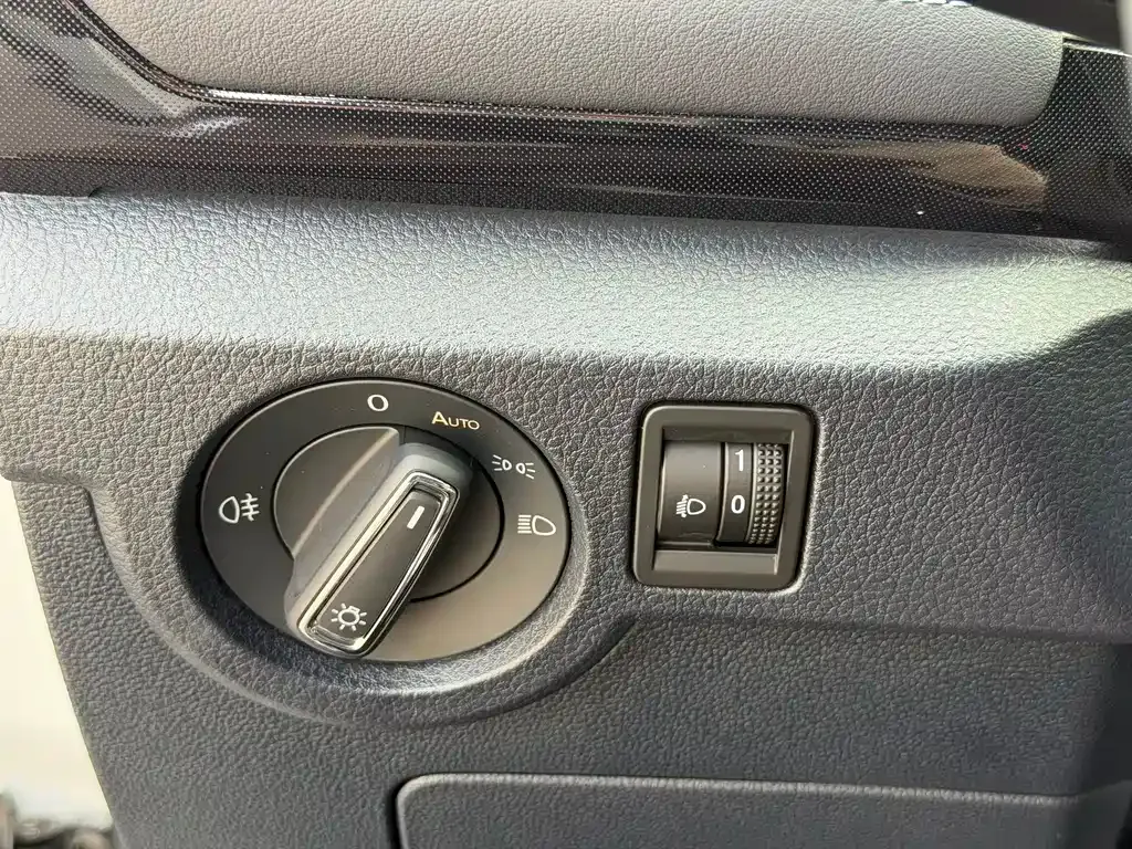 Volkswagen Tharu — фото 9