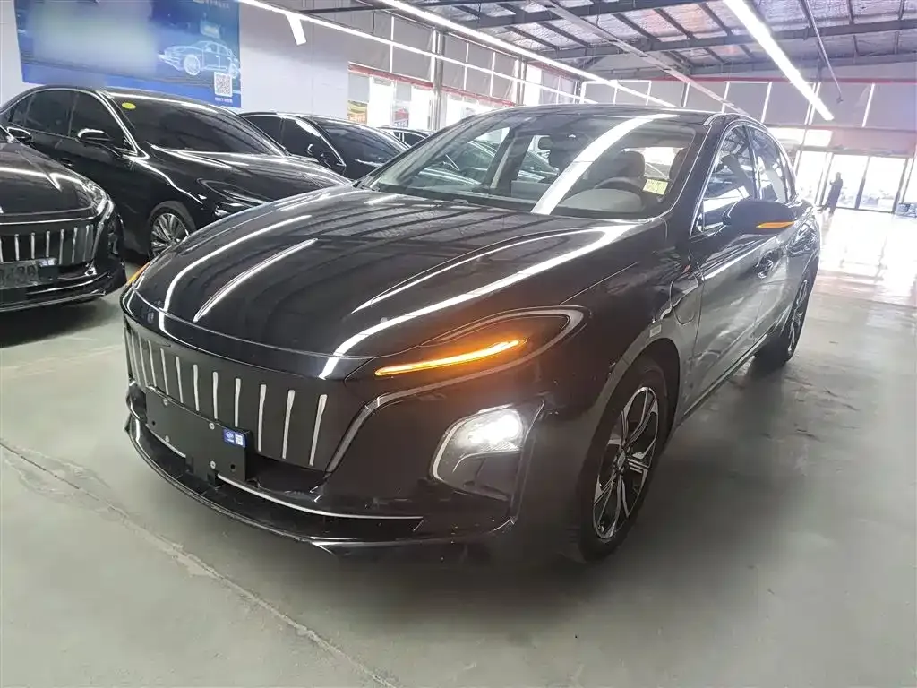 Hongqi E-QM5 2024 из CN, фото 4