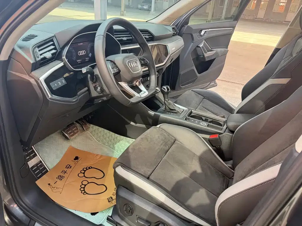 Audi Q3 2021 из CN, фото 6