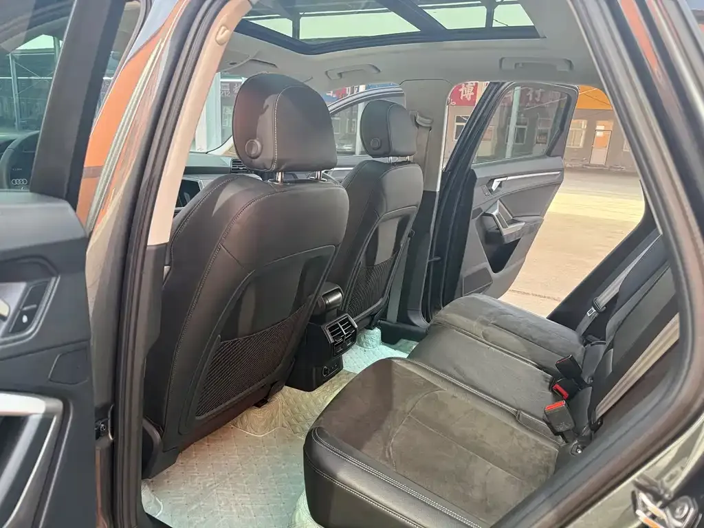 Audi Q3 2021 из CN, фото 7