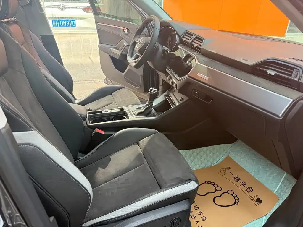 Audi Q3 2021 из CN, фото 2