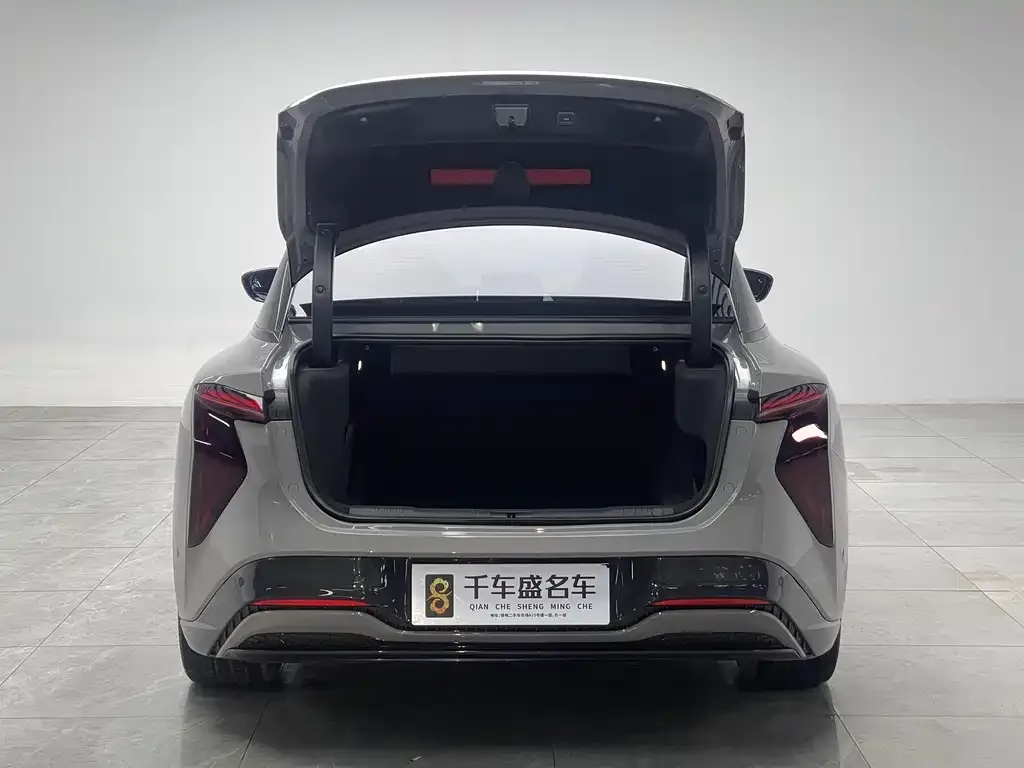 Hongqi EH7 — фото 5