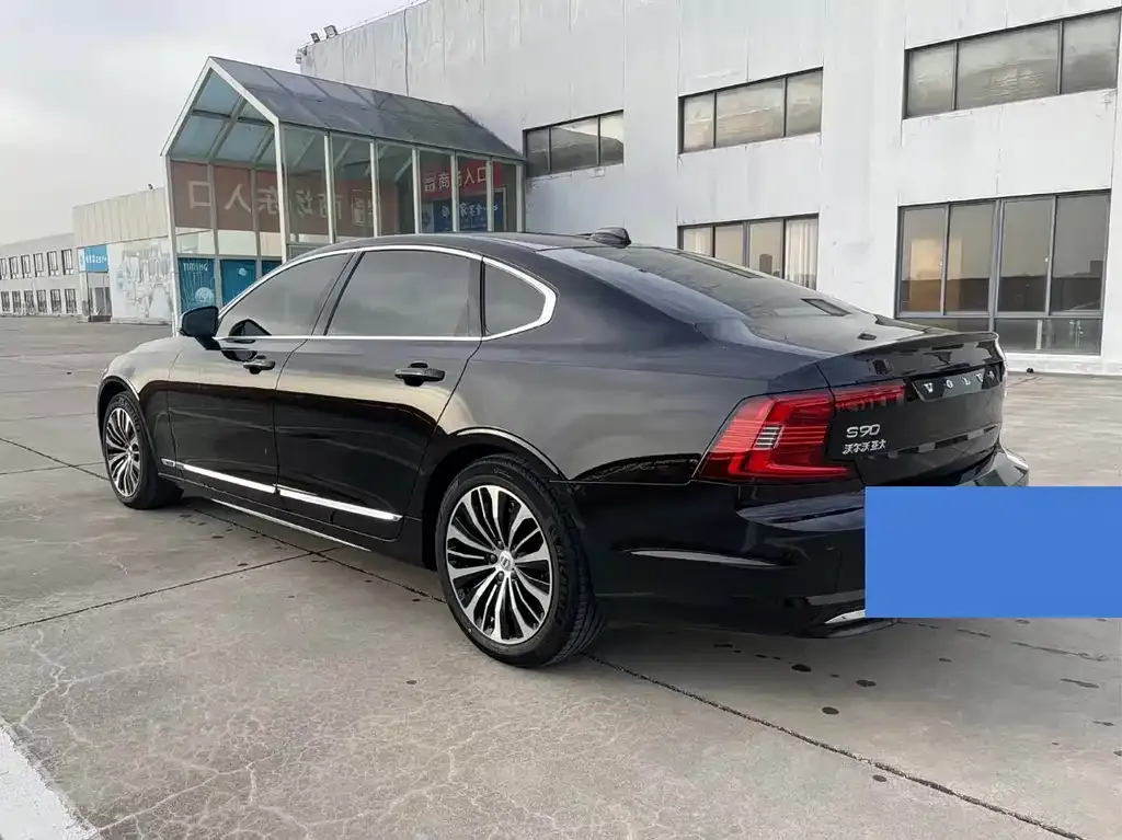 Volvo S90 — фото 6