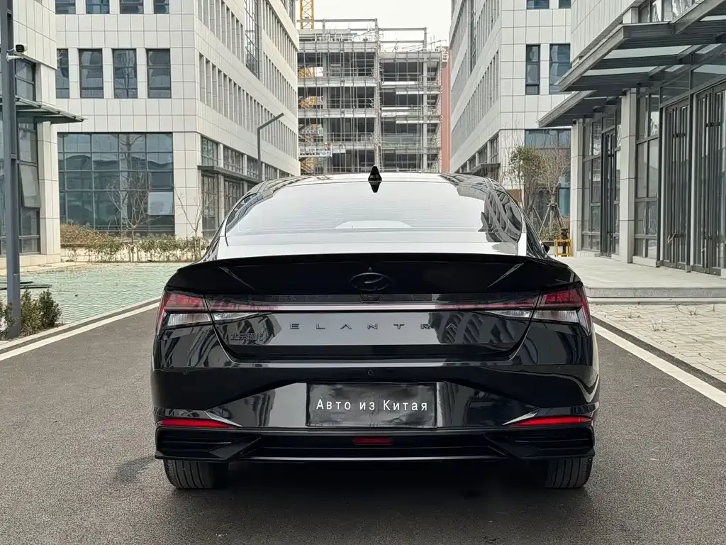 Hyundai Elantra 2023 из CN, фото 4