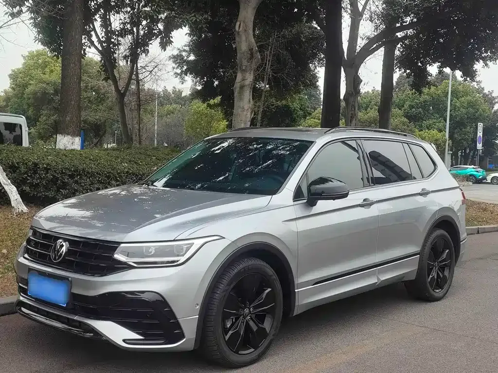 Volkswagen Tiguan L 2021 из CN, фото 1