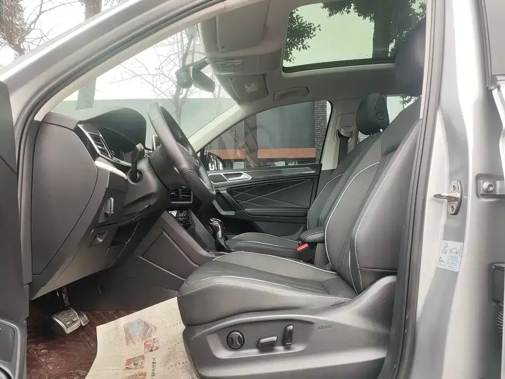 Volkswagen Tiguan L 2021 из CN, фото 8
