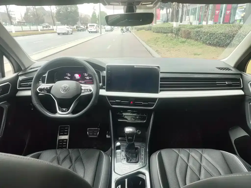 Volkswagen Tiguan L 2021 из CN, фото 7