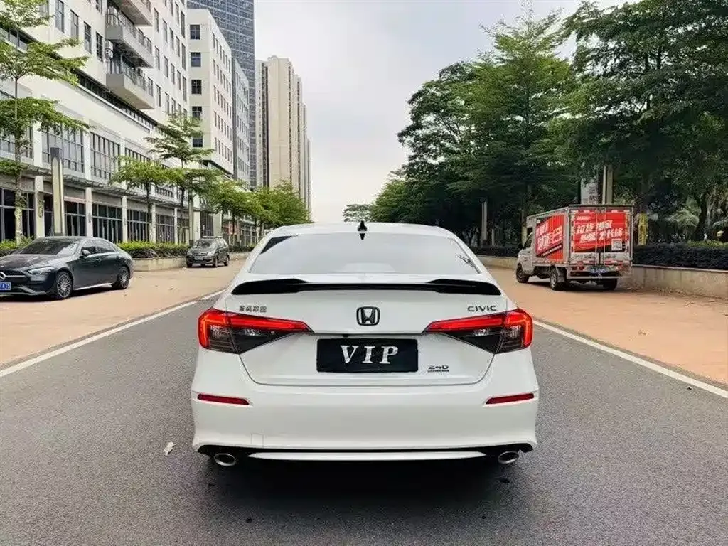 Honda Civic — фото 4