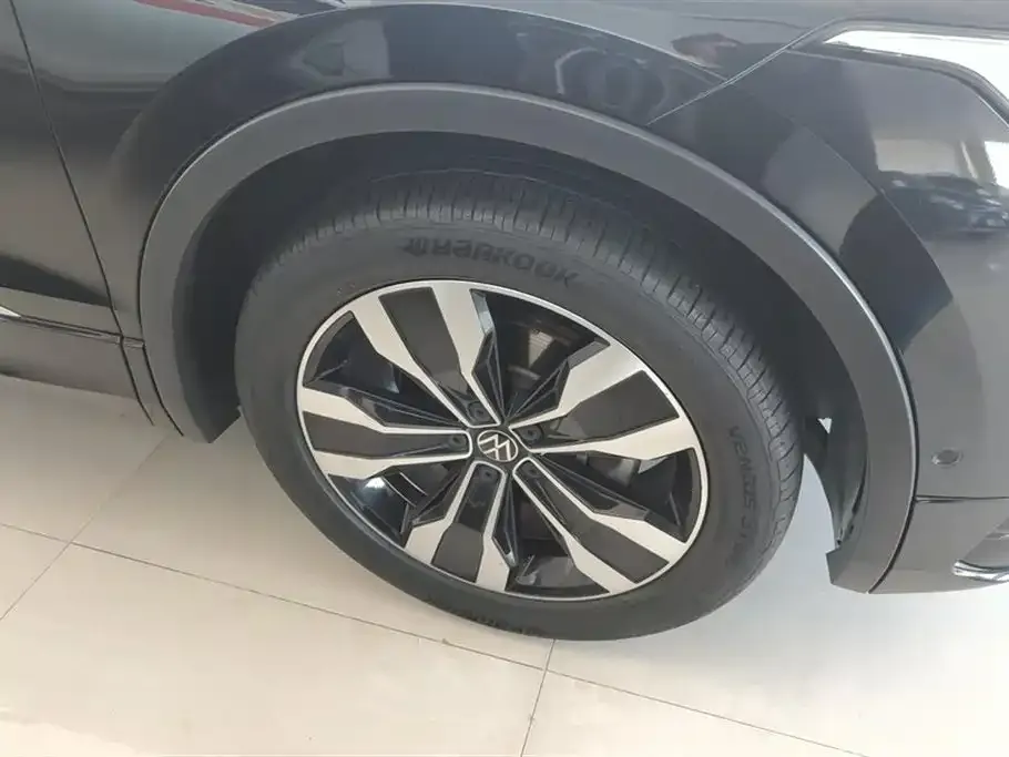 Volkswagen Tiguan L 2022 из CN, фото 7
