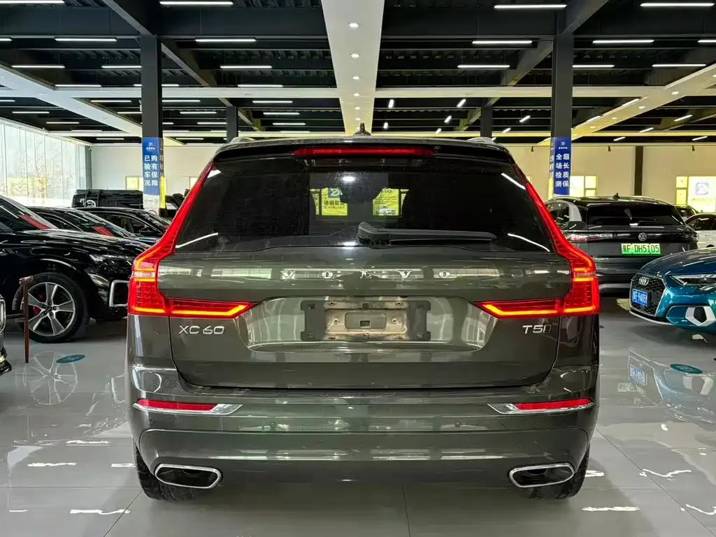 Volvo XC60 2021 из CN, фото 5