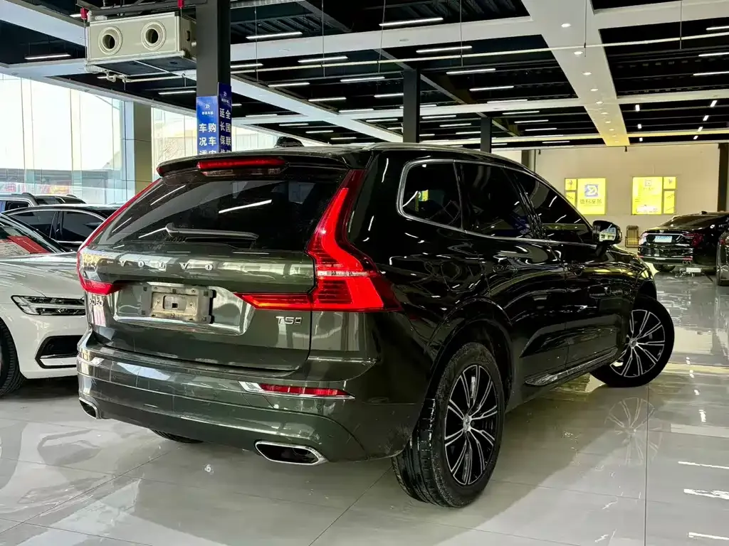 Volvo XC60 2021 из CN, фото 9