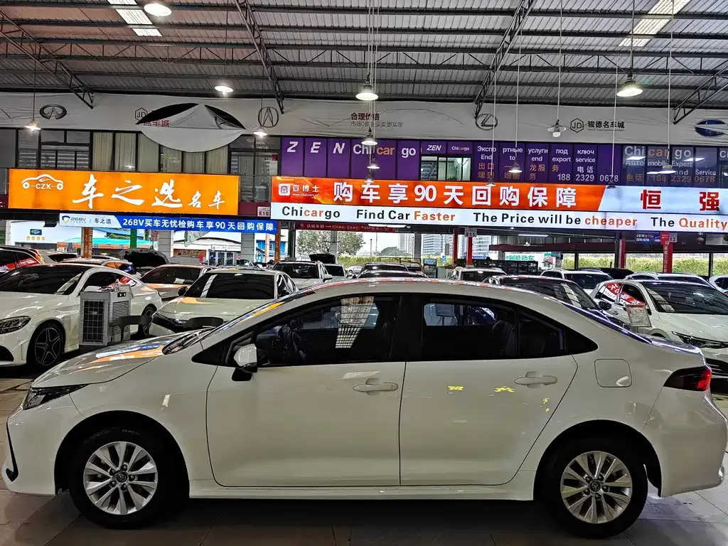 Toyota Corolla 2021 из CN, фото 9