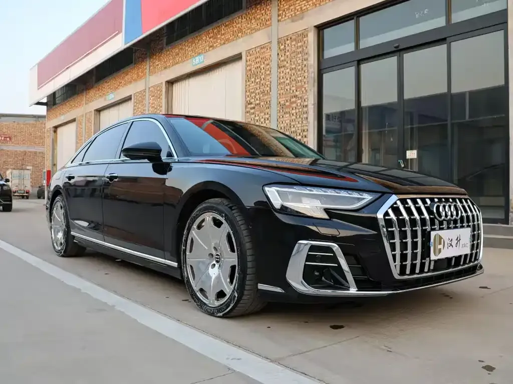 Audi A8 — фото 7